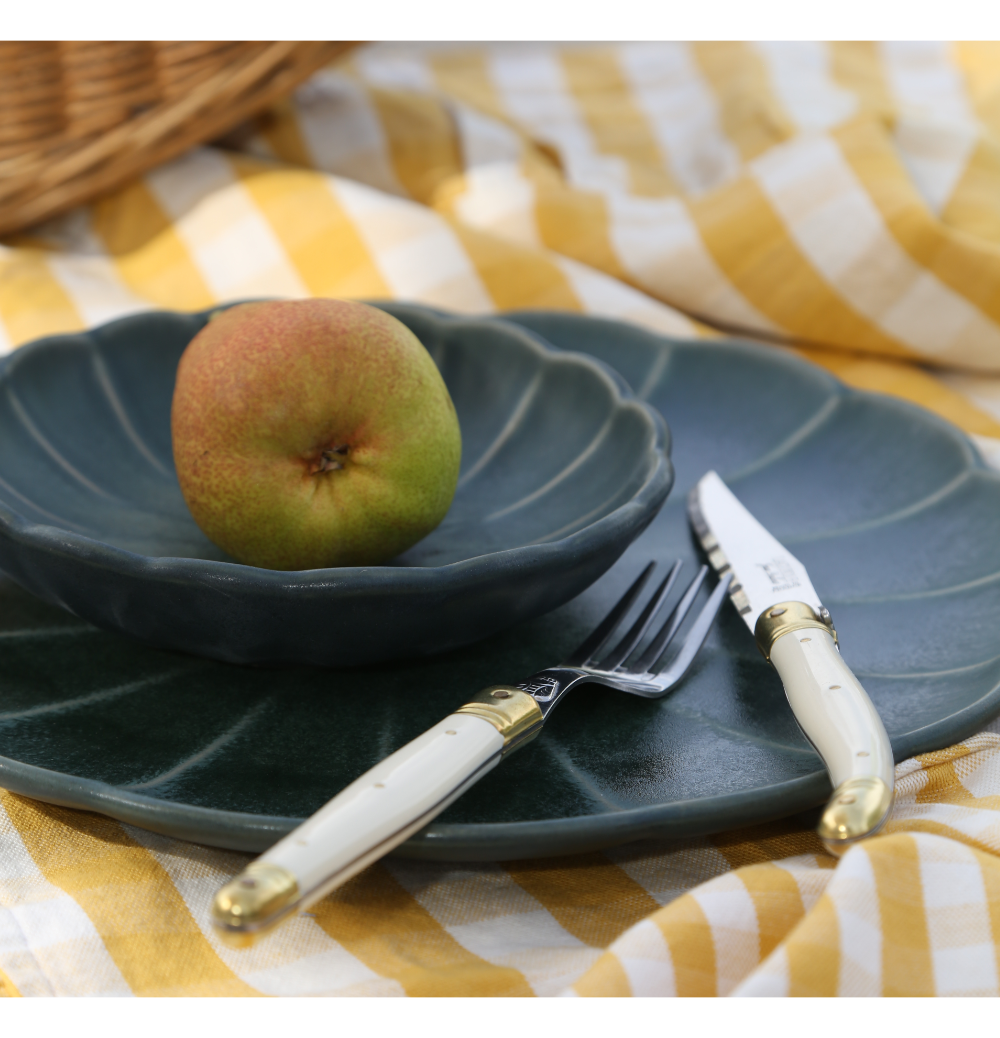 Curate your own table decor for hire in Cape Town